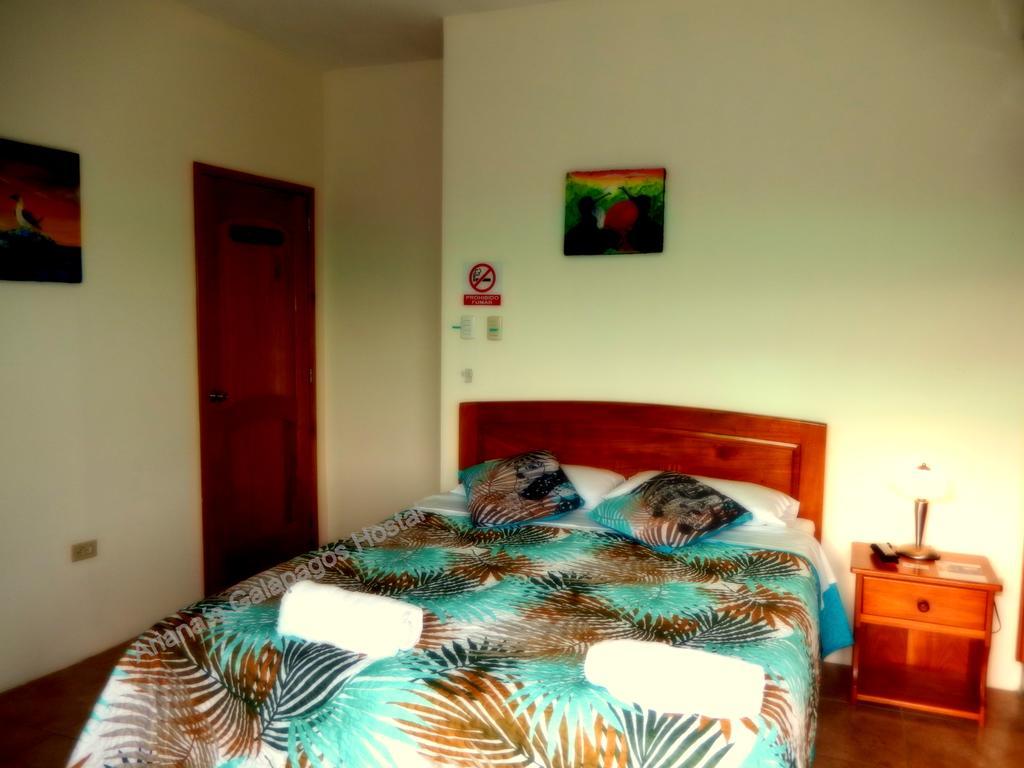 Ariana'S Galapagos Hostal Puerto Ayora  Exterior foto